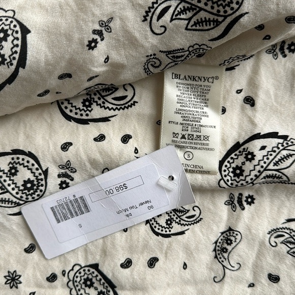 BlankNYC Never Too Much Cream
Moto Jacket Size Small - Picture 9 of 10